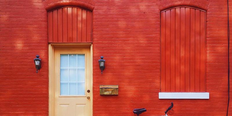 家政服务保险全解析:巧用雇主责任险与财产险,为您的保洁清洗服务保驾护航